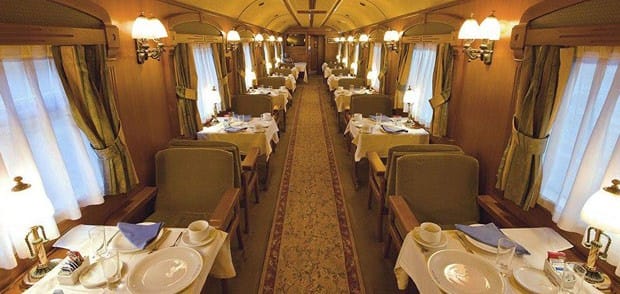 Lujo ‘a todo tren’: Así es la oferta premium de Renfe 1 verdes tren interior