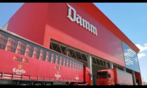 Damm alcanza récord de beneficios y ventas, superando objetivos estratégicos