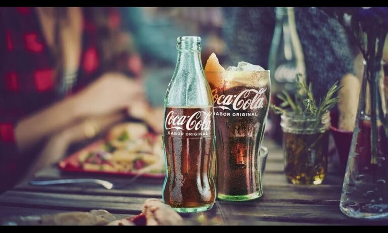 Coca-Cola refuerza el apoyo a sus clientes este verano