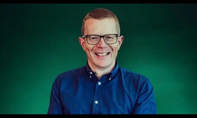 Aston Martin ficha como CEO al ingeniero Andy Cowell
