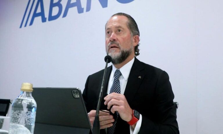 Juan Carlos Escotet, nuevo presidente del Deportivo