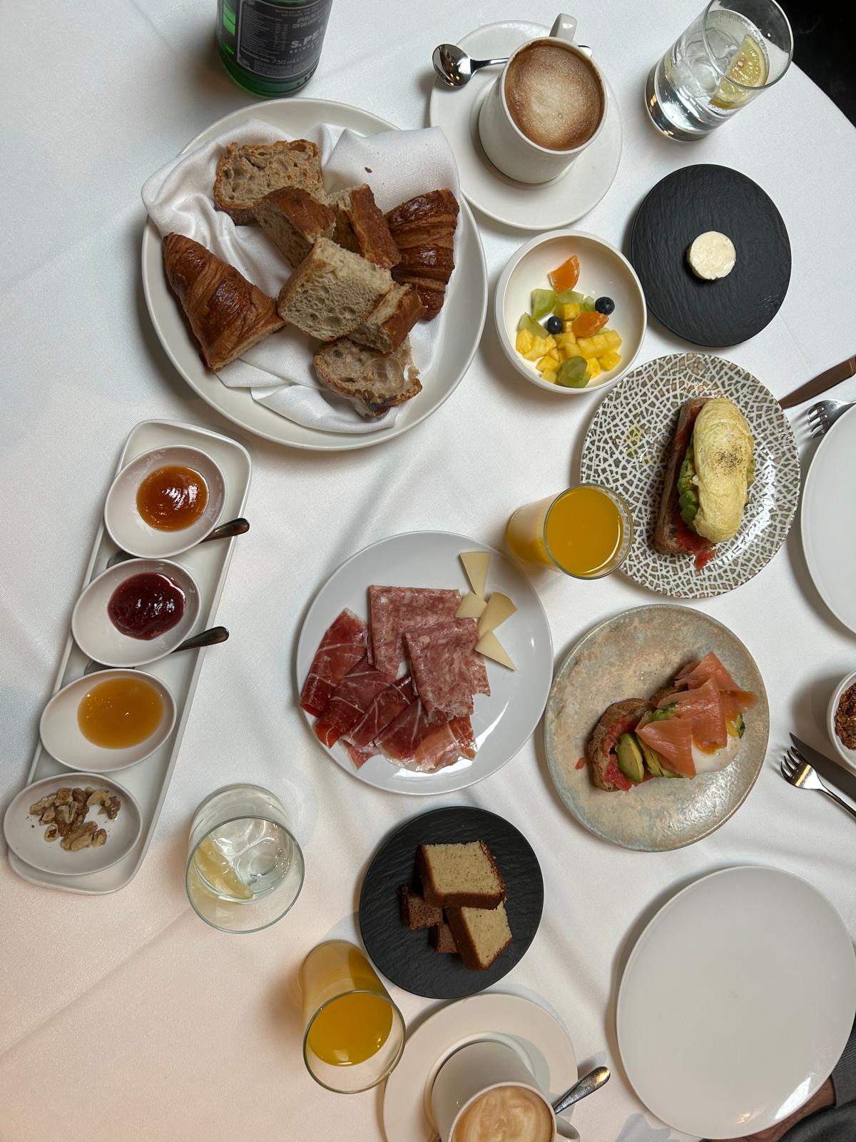 Descubre el Hotel Arbaso: Un oasis de armonía y serenidad en San Sebastián 4 Restaurante Narru