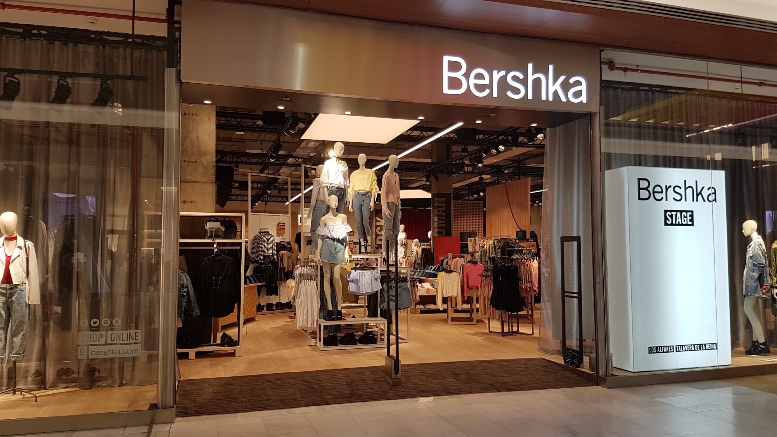 bershka scaled 1