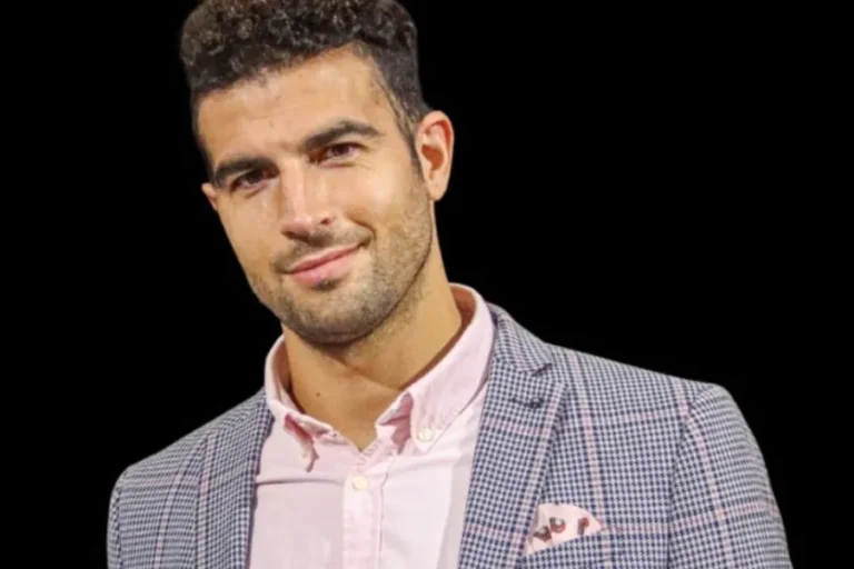 Esaú Rojo