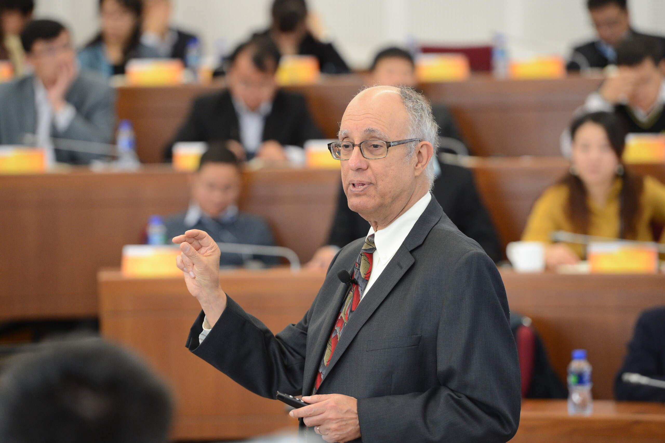 Jeffrey Pfeffer (Stanford): "La ética no es garantía de éxito" 1 Jeffrey Pfeffer