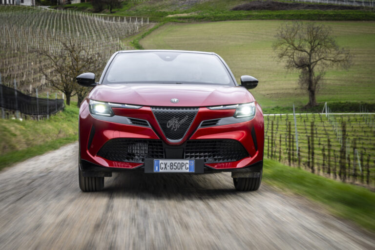 Alfa Romeo Junior Q4