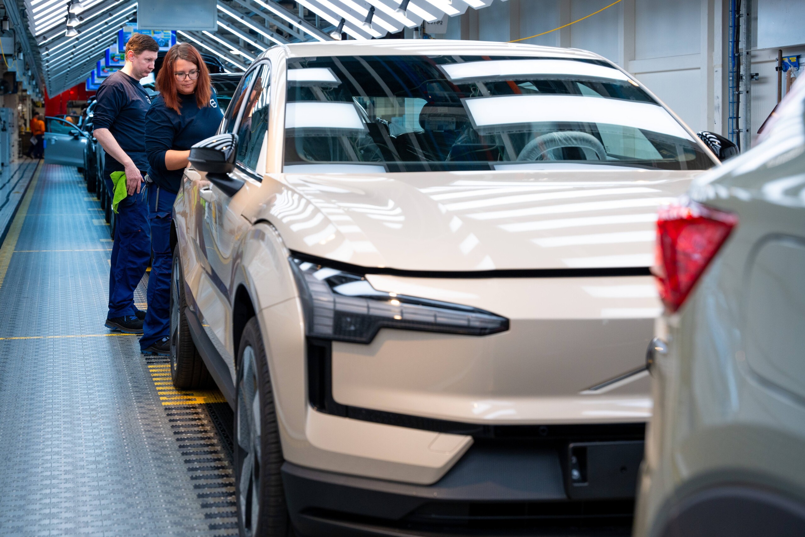 Volvo traslada a su fábrica de Bélgica la producción del eléctrico EX30 1 Volvo EX30