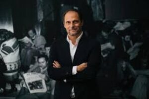 Jan Martínez Ahrens