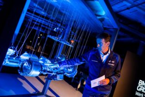 Producción en serie de sus nuevos motores eléctricos Gen6 de BMW