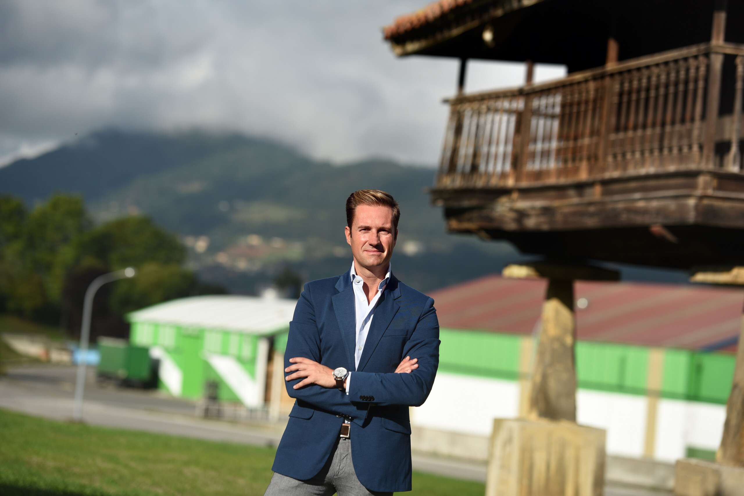 Comunicación empresarial: Tenemos raíces y acento 4 Manuel Reinerio Fernández Cabal, director de Comunicación e Impacto del Grupo Central Lechera Asturiana