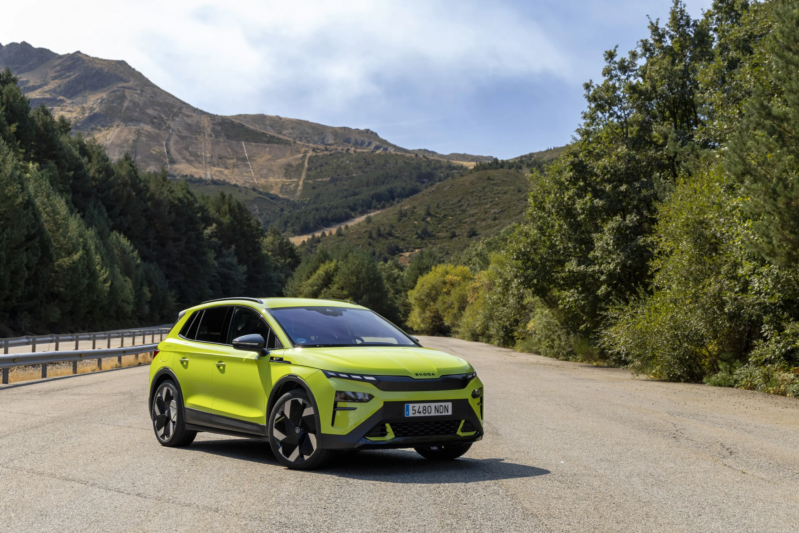 Estos son los siete coches finalistas del Car of the Year 2026 6 Skoda Elroq