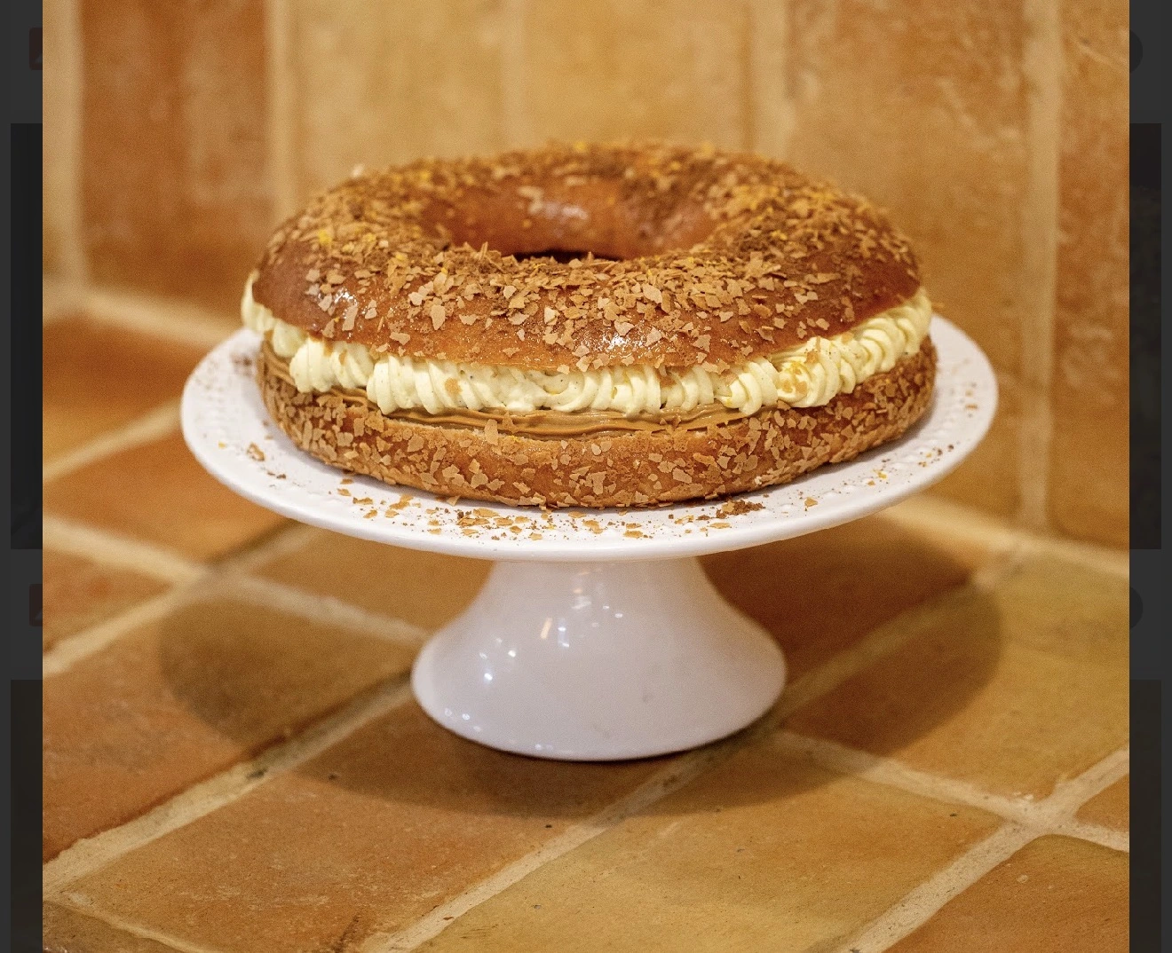 Sorprende con sabores: ideas de regalos gastronómicos 6 Roscón de Reyes Insurgente x Doble Uve