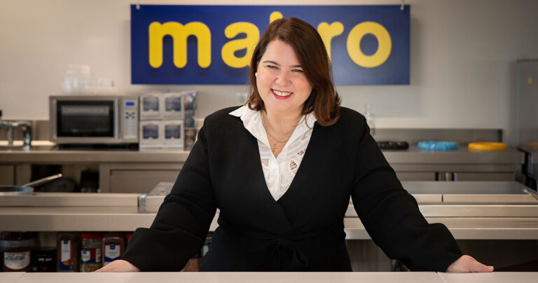 Makro