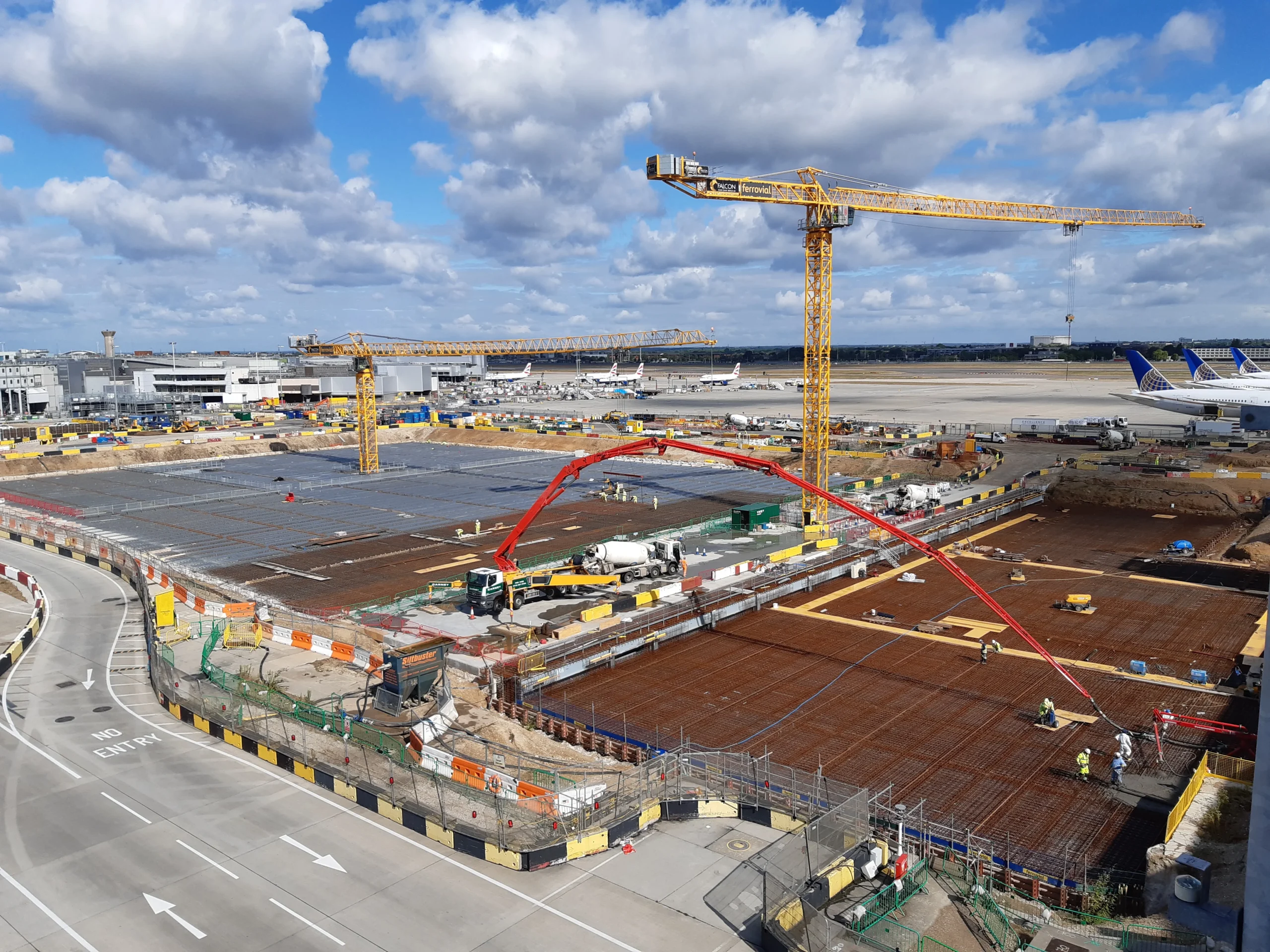 Las obras de construcción en el Aeropuerto de Heathrow en Londres, Reino Unido
