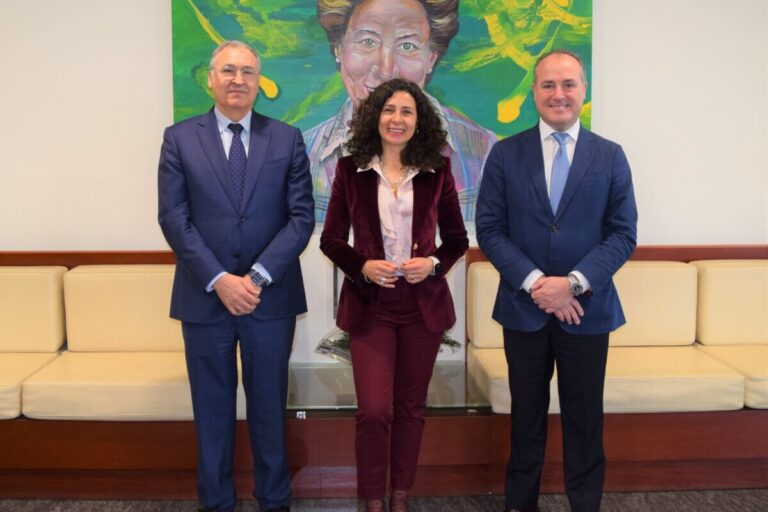 Juan Miguel Martínez Gabaldón, Lourdes Gullón y David Casañ.