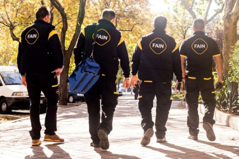 Fain