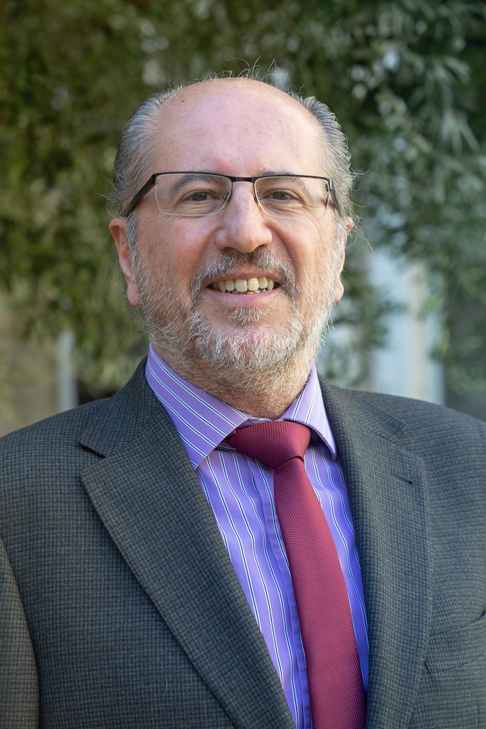 Cada empresa es un medio 1 José Luis Orihuela, profesor de Comunicación Multimedia y de Estrategia Digital en la Facultad de Comunicación de la Universidad de Navarra en Pamplona