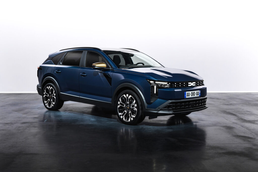 Los fabricantes electrifican su oferta 2 DACIA STRIKER