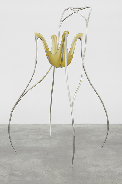 Hannah Levy Untitled 2023 Stainless steel, glass 182.9 x 124.5 x 124.5 cm / 72 x 49 x 49 in