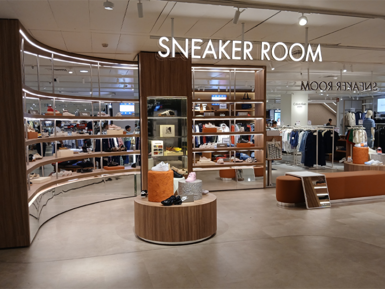 Corte Inglés Sneaker Room